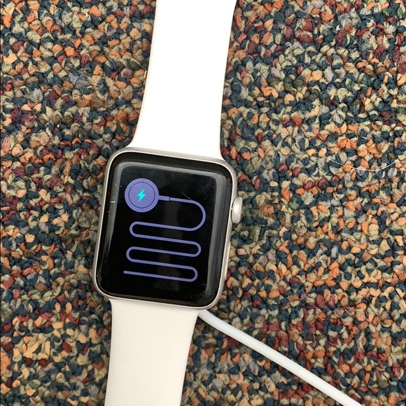 Apple Watch series 2 - Picture 1 of 2